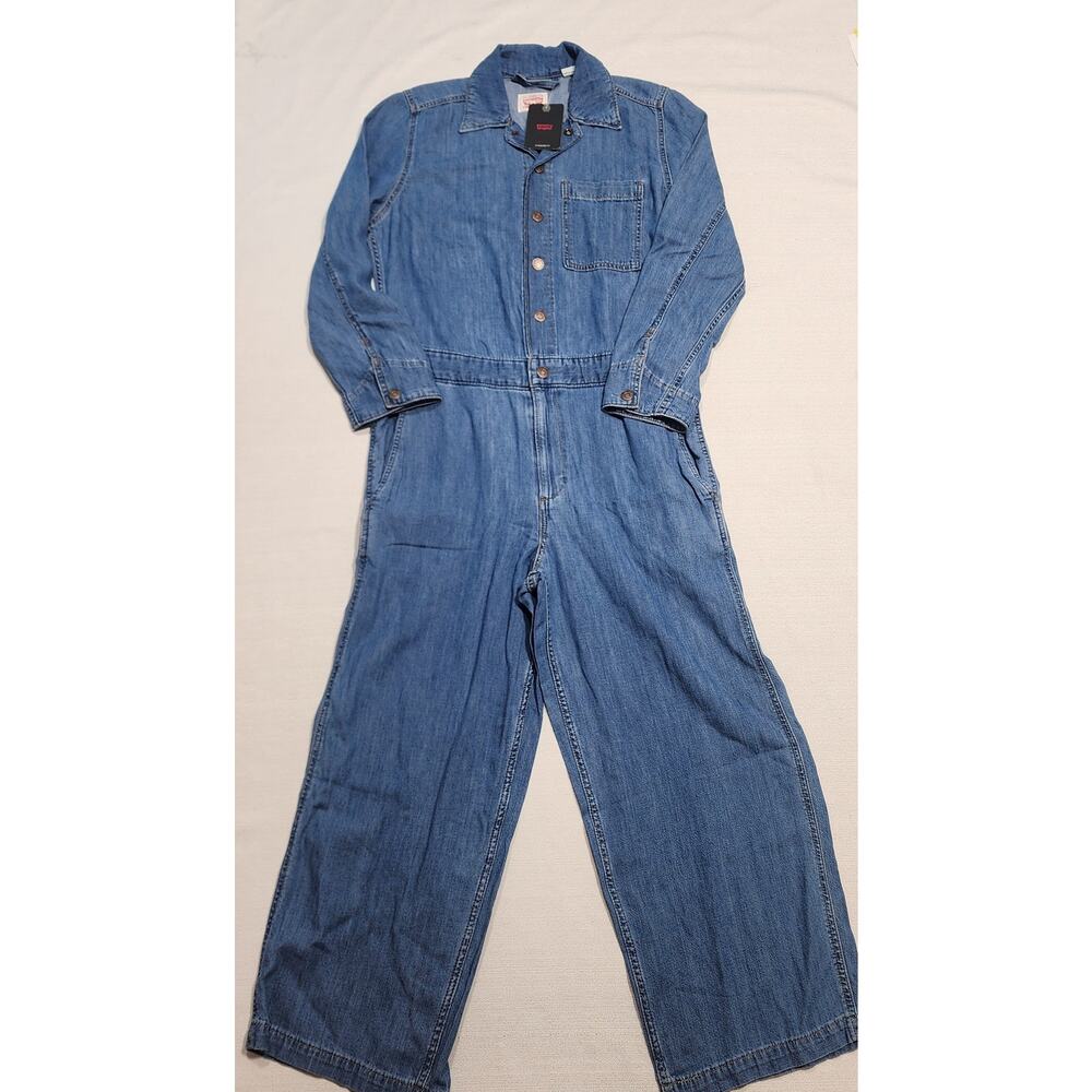 Levi's women's jumpsuit Small long sleeve